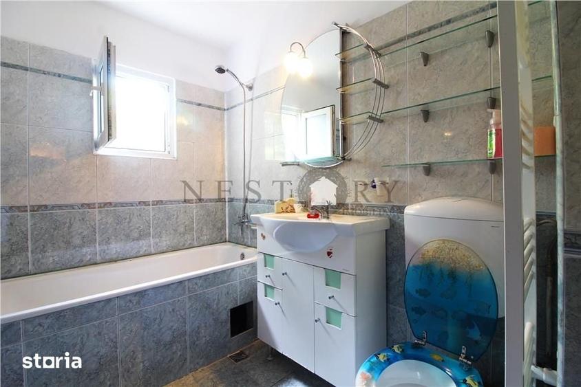 Apartament cu 3 camere decomandat în Zorilor