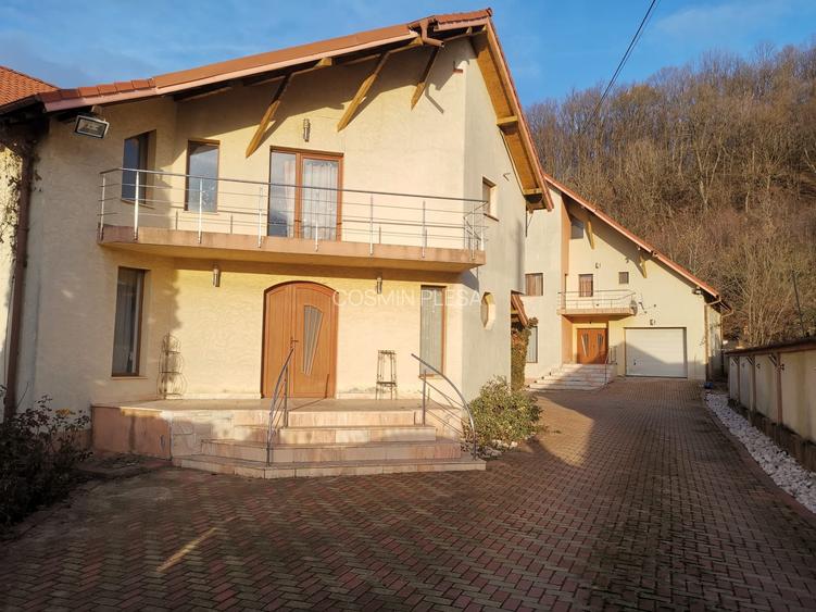 2 case constructii noi, teren 1.500mp, Stefanesti/ Valea Mare