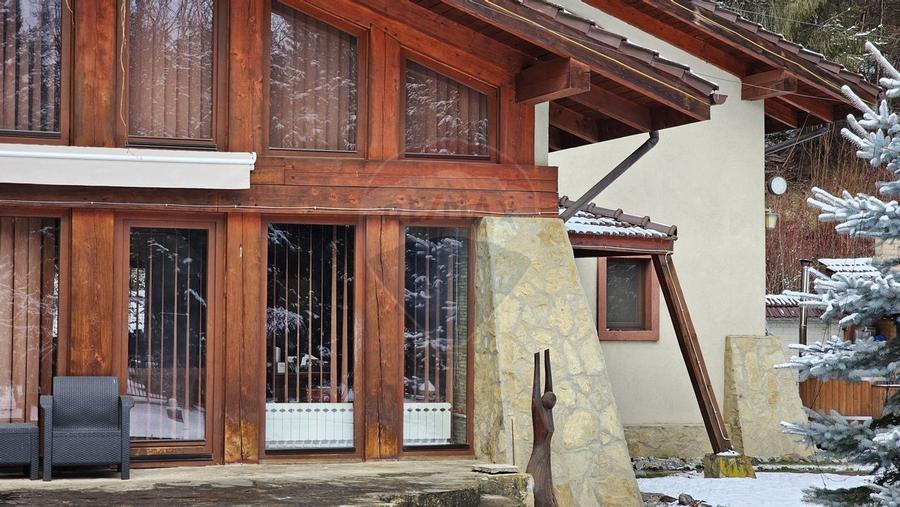 Vila de lux cu 4 camere de vanzare in Campulung Moldovenesc, Suceava - 4