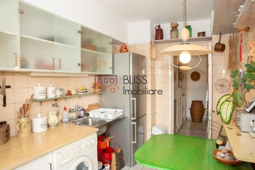 Apartament 3 camere în zona Titulescu - 10