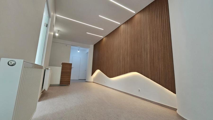 Spatiu comercial de vanzare, pretabil clinica medicala 180 mp utili! - 1