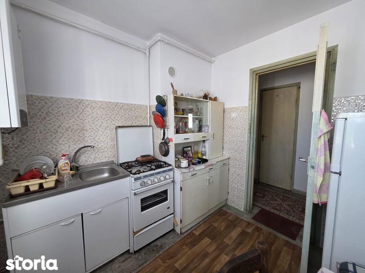 Apartament 2 camere decomandat situat Deva, strada Mara?ti etaj 4 - 11