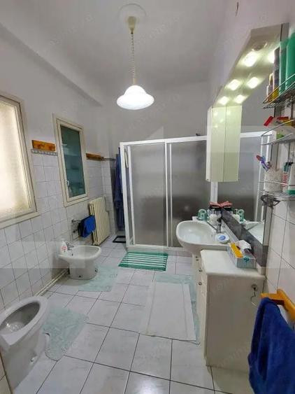 Casa de vanzare, zona Gradi?te - 16