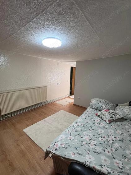 Inchiriez apartament cu o camera, 20-30mp, in zona centrala, la casa - 4