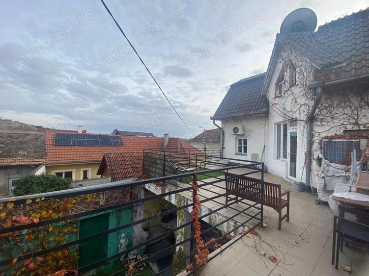 Vila ultracentrala, 390 mp utili, doua corpuri, birou cu acces stradal - 18