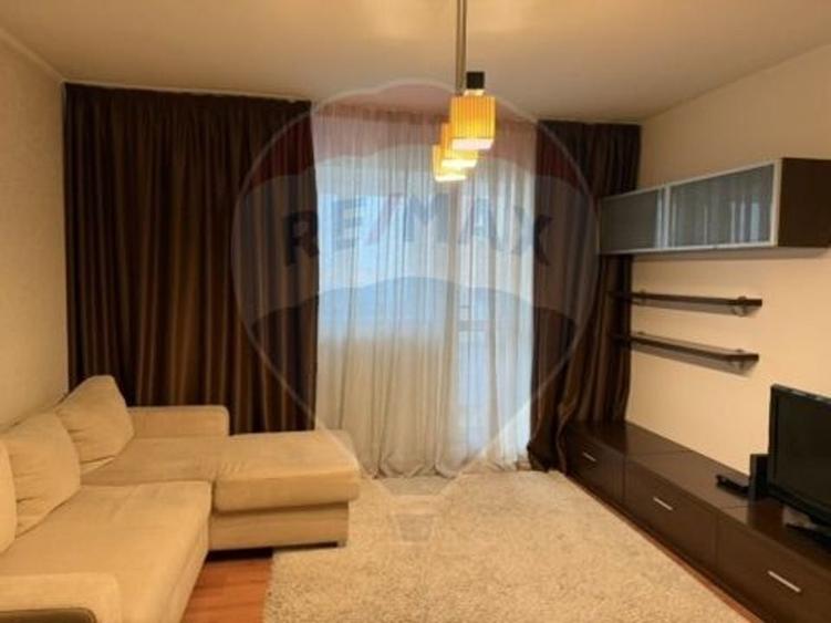 VANZARE Apartament cu 2 camere in zona Favorit / Drumul Taberei - 2