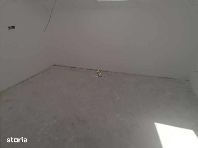 Casă cu 4 camere cu Teren 200 Mp în Sânandrei