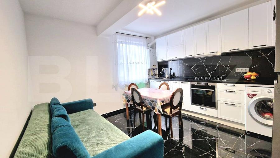 Apartament cu 2 camere semidecomandat, mobilat în Florești