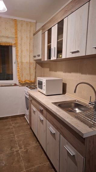 Inchiriez apartament - zona Lotus Center - 9