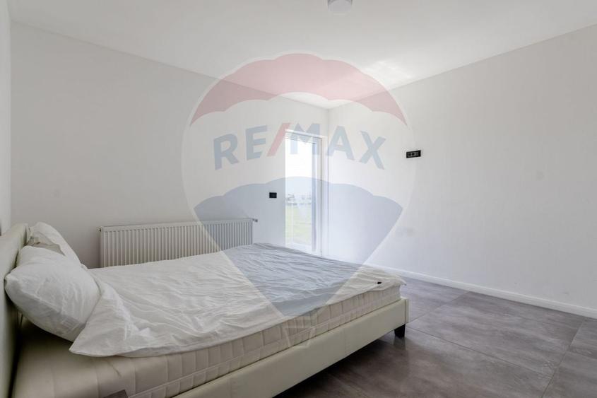 Vilă de lux cu piscina de închiriat - 6