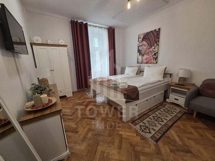 Garsonieră exclusivistă în Piața Mare cu vedere directă la Bradul de Crăciun