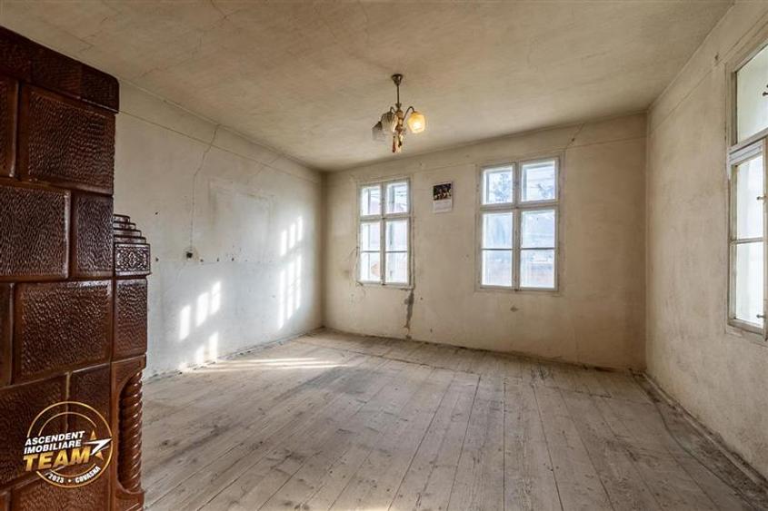 Casa din lemn, teren 384 mp: oportunitate de renovare, Simeria, Covasna - 2