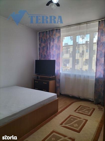 Apartament cu 2 camere, central, utilat ?i mobilat - 2