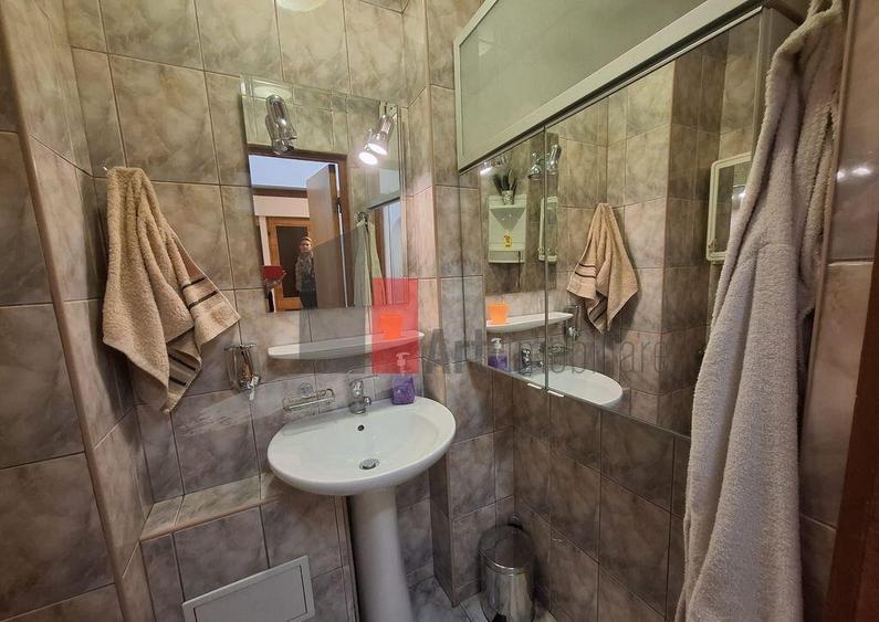 Apartam 3 camere, SD, et.9/10, Pia?a Salajan - 11