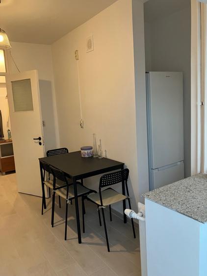 Inchiriere 2 camere,Victoriei-Banu Manta,2/10, decomandat,renovat,mobilat,600€ - 4