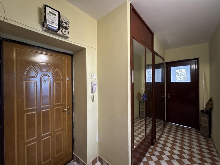 Apartament cu 2 camere circular, mobilat în Colentina