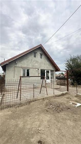 Casa de vanzare in Poiana cu Teren de 350 mp - 16