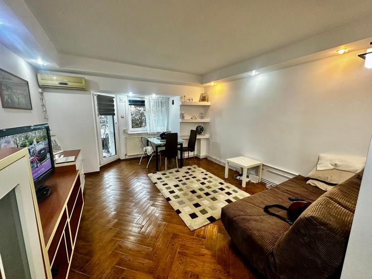 Apartament 3 camere,prima linie la mare - 2