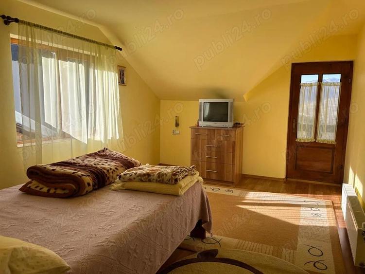 Casa de vacanta cu padure si livada - 2