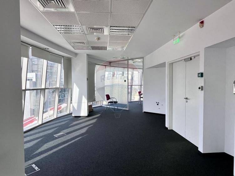 Spatiu de birouri disponibil in Armeneasca - 8