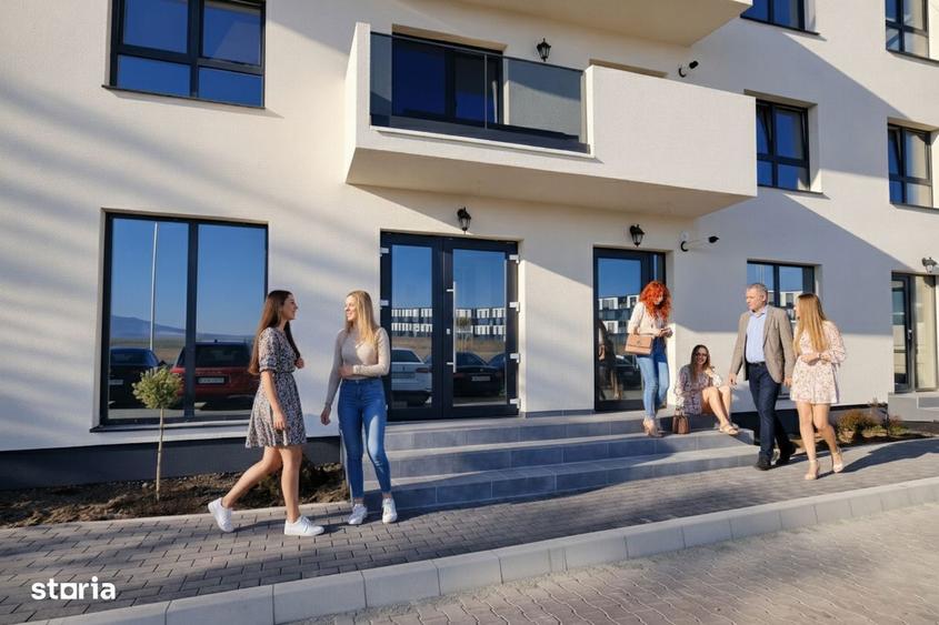 Spatiu Comercial, 2 Vitrine, Open Space, 36 mp - Doamna Stanca Sibiu - 1