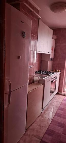 Vand apartament 2 camere decomandate - 8