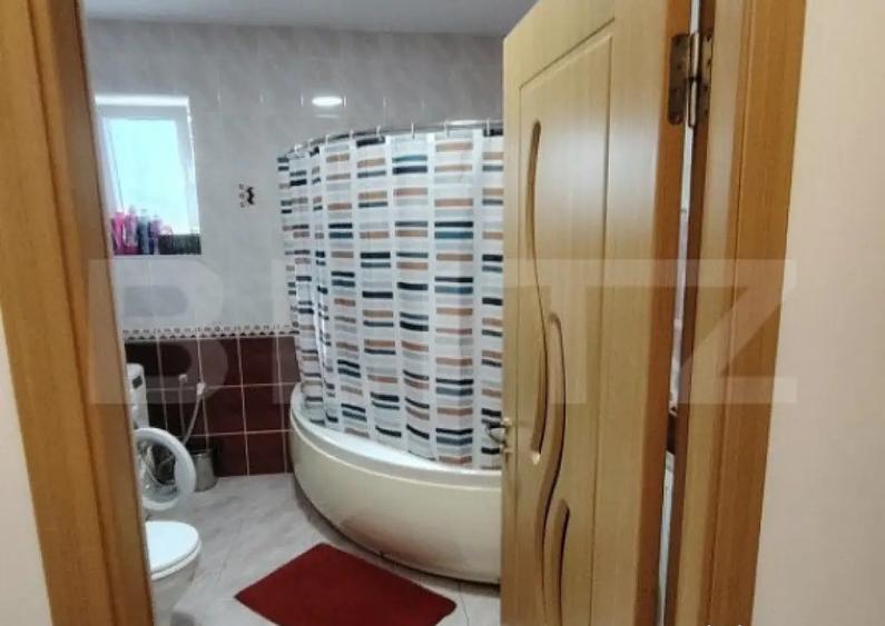 Casa deosebita cu 3 camere si spatiu comercial in Sangeorgiu - 9