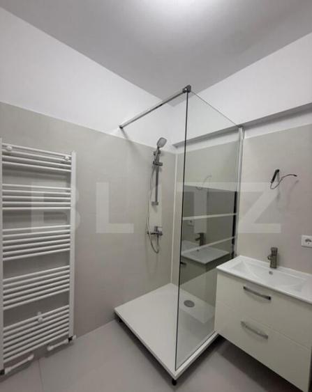 Apartament 2 camere, 55 mp, zona Est - 3
