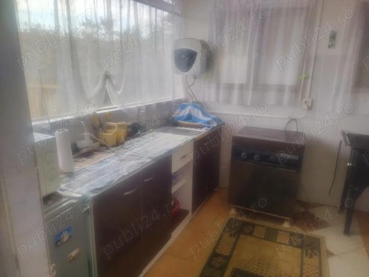 Vand casa cu teren aferent, proprietate particulara. - 1