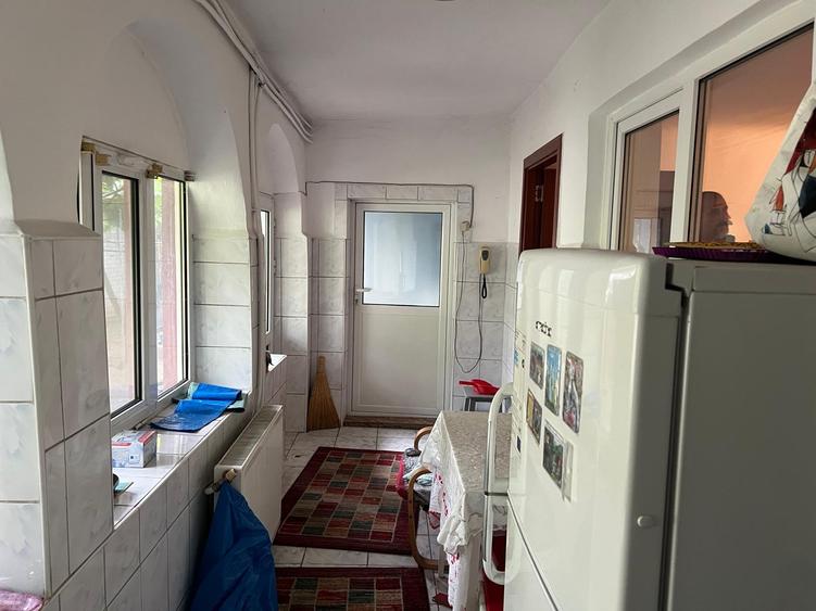 Pantelimon - oras, imobil compus din teren- 379 mp, dubla deschidere - 8