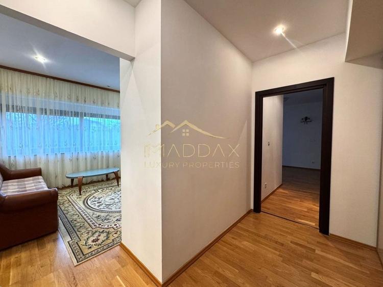 Apartament cu 3 camere decomandat, mobilat în Băneasa