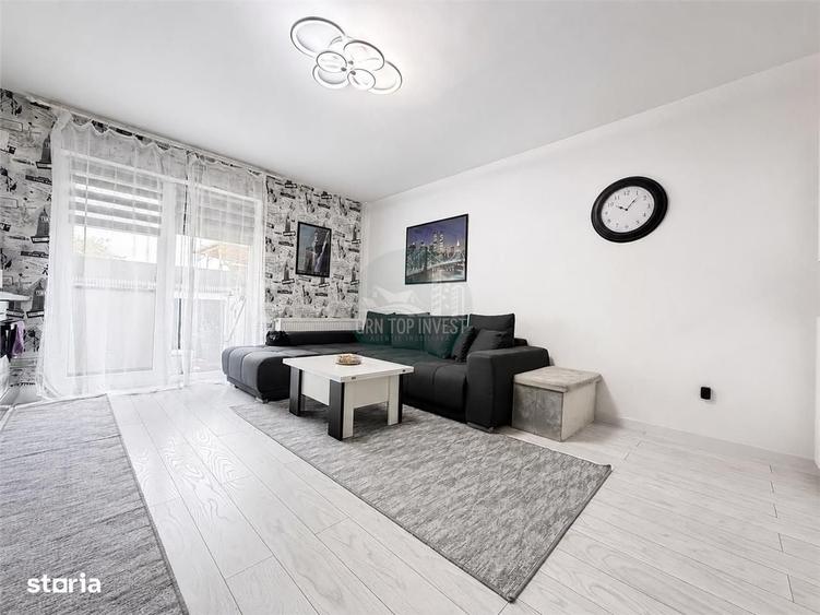 Apartament cu 3 camere decomandat în Turnișor
