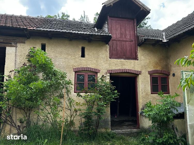 Casă cu Teren 800 Mp în Buciumeni