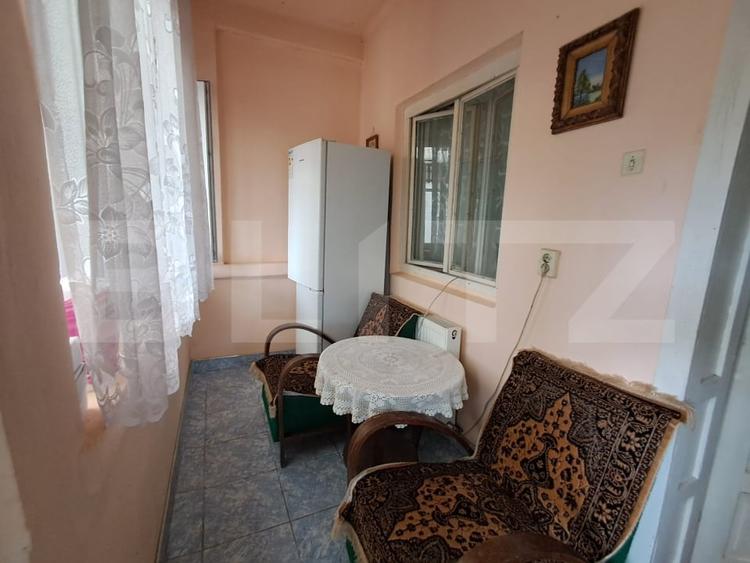 Casă individuală cu 2 camere cu Canalizare în Sărmașu