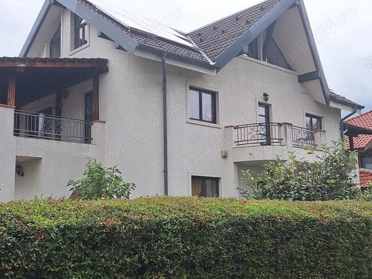 Casă cu 6 camere în Central