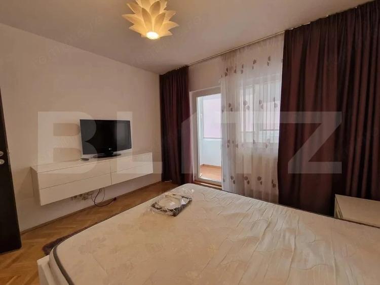 Apartament cu 3 camere decomandat în Zorilor