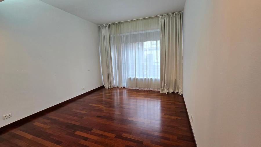 Apartament cu 3 camere decomandat în Herăstrău