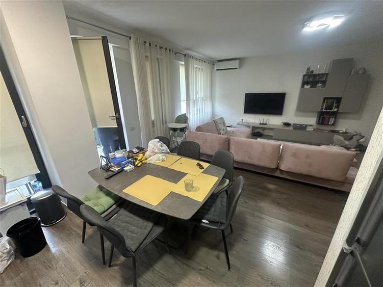 Apartament cu 2 camere decomandat în Băneasa