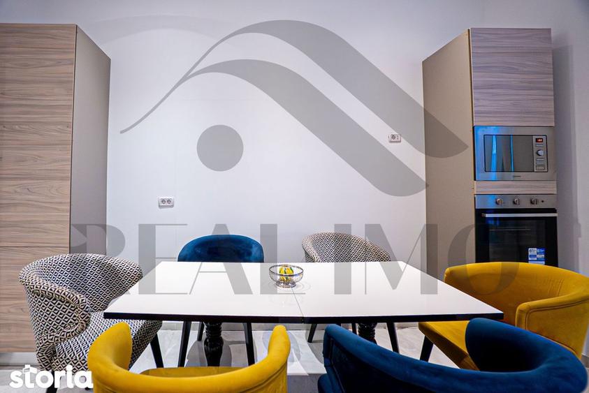 Apartament cu 3 camere, mobilat în Central