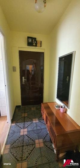 Apartament cu 2 camere decomandat în Cedonia