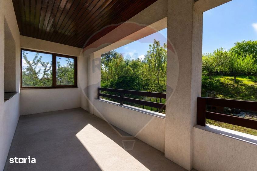 Casă cu 4 camere cu Teren 573 Mp în Satulung