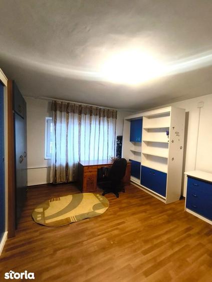 Garsonieră decomandată în Rahova