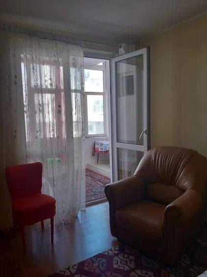 Proprietar vand garsoniera Far - 1