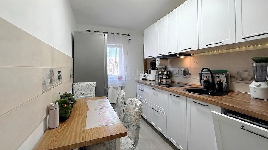 Apartament cu 3 camere decomandat, mobilat în Astra