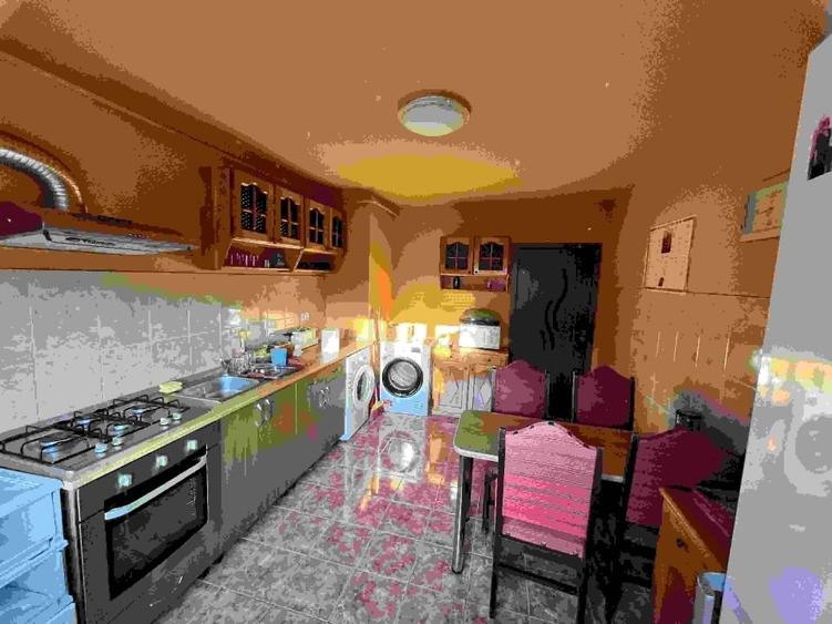 Inchiriez apartament 2 camere decomandate in Arad, zona centrala - 5