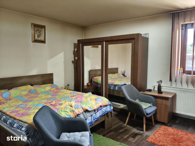 Casă cu 4 camere cu Teren 700 Mp în Valea Călugărească