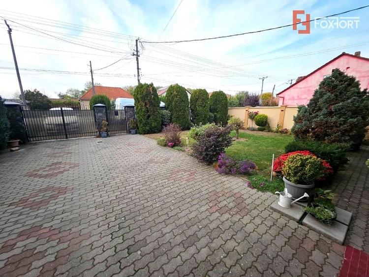 Casă cu 4 camere cu Teren 468 Mp în Central