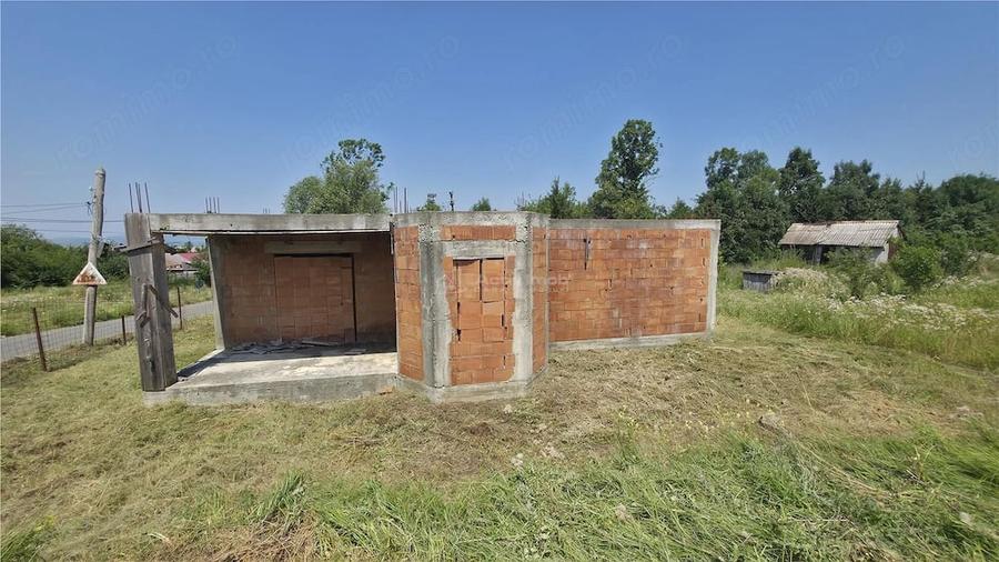 Casă cu Teren 5314 Mp în Răchitova