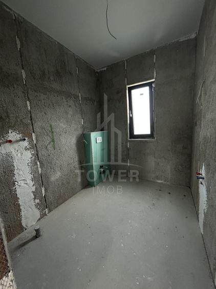Casă individuală cu 5 camere cu Canalizare în Sud