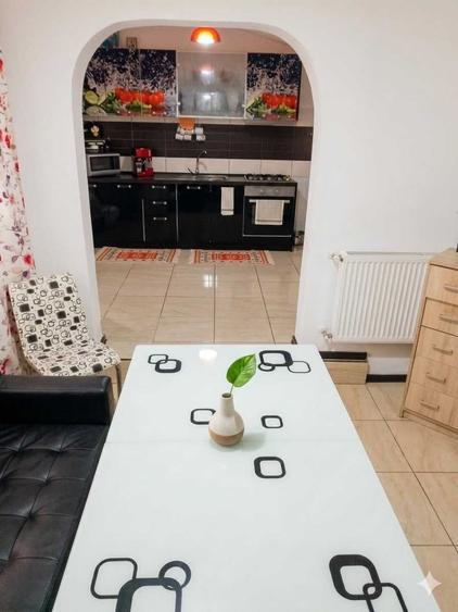 Casă cu 4 camere în Căzănești